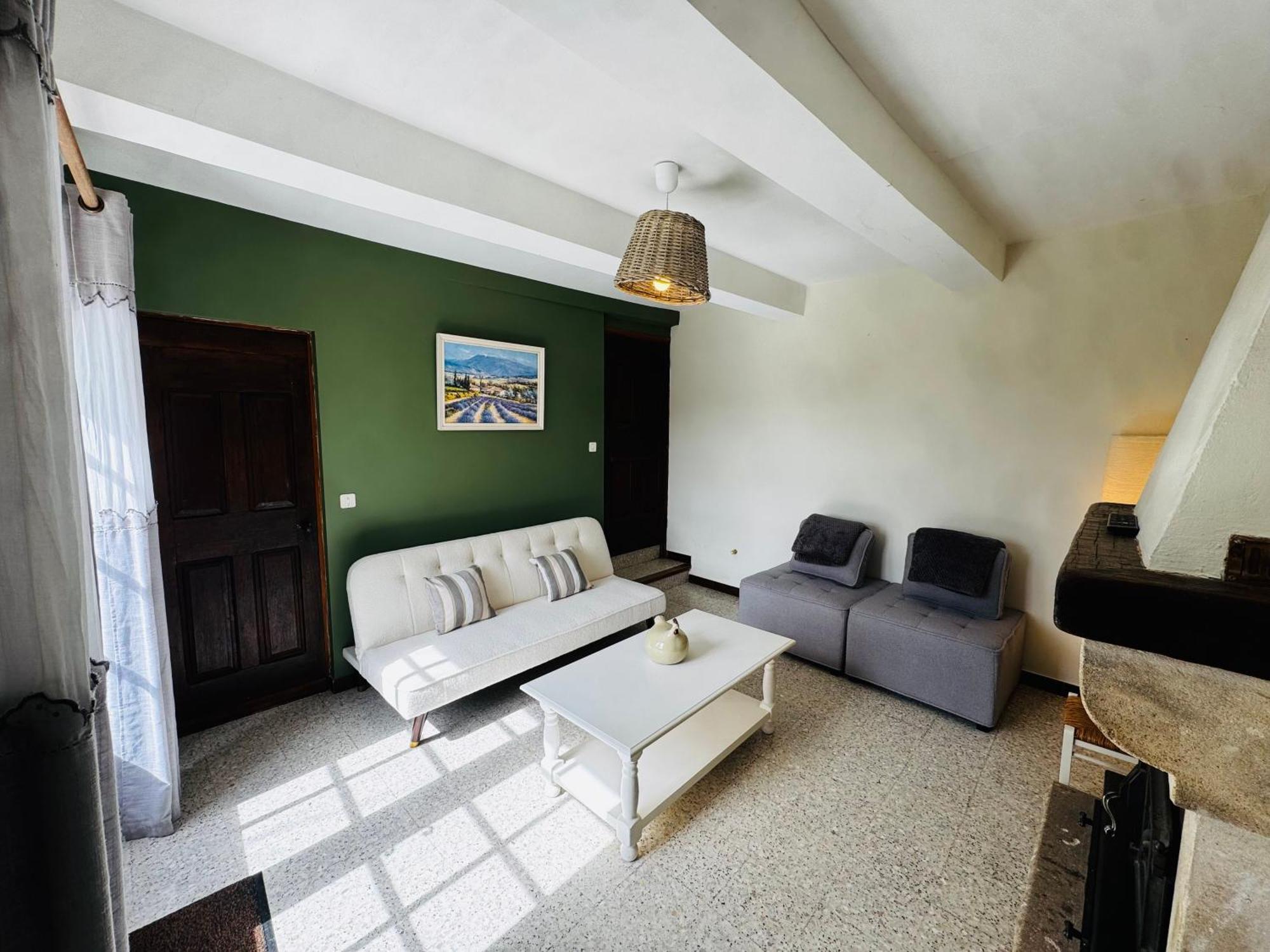 Gite La Bastide De La Loge Au Pied Du Mont Ventoux Sault-de-Vaucluse Room photo